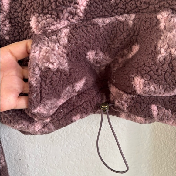 Arizona Jean Company Brown Fleece Pullover - Picture 3 of 7